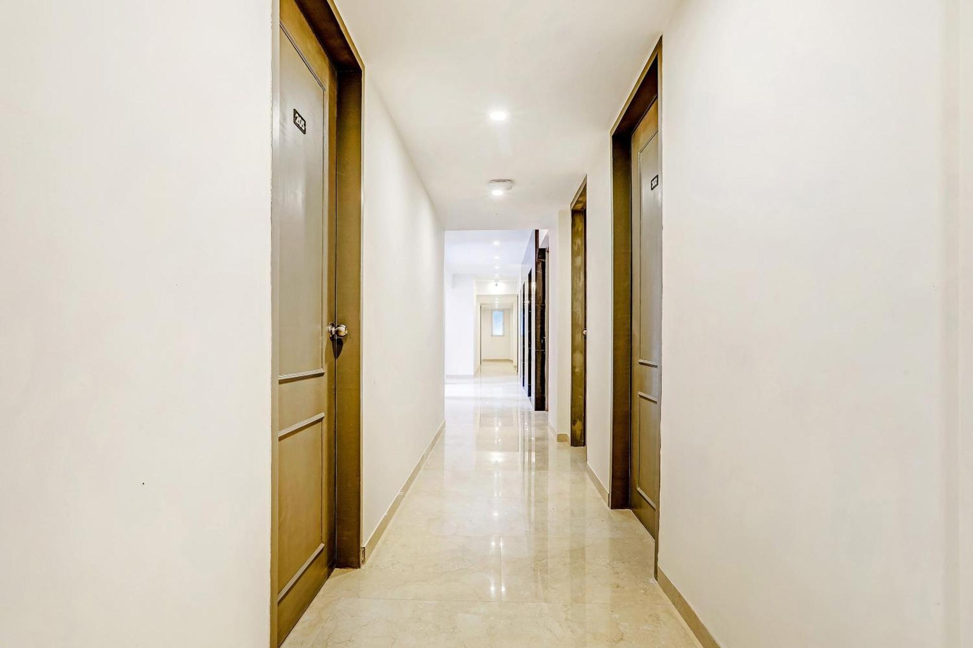 فندق Townhouse Somani Apta المظهر الخارجي الصورة